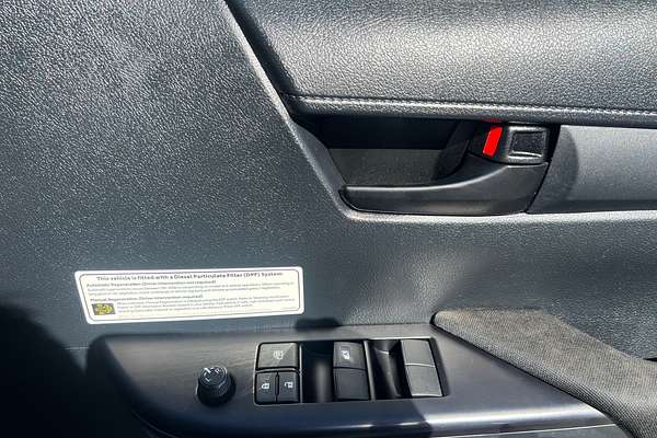 2021 Toyota Hilux SR GUN126R