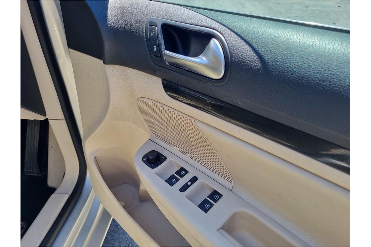 2010 Volkswagen Golf 103TDI Comfortline VI