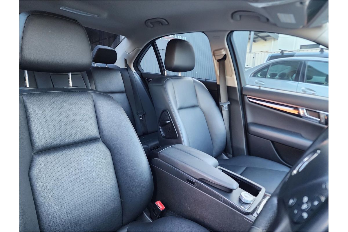 2009 Mercedes-Benz C-Class C220 CDI Classic W204
