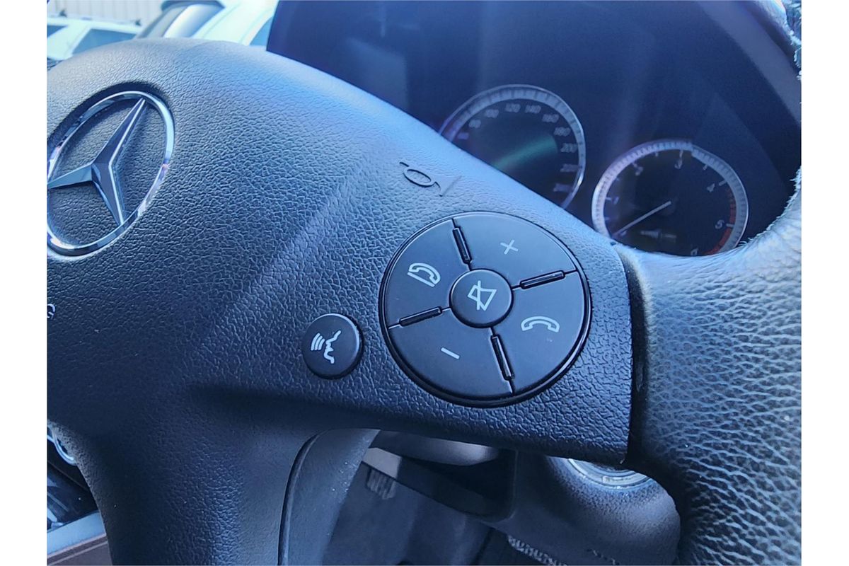 2009 Mercedes-Benz 220 CDI CLASSIC W204