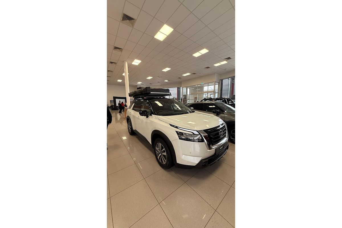 2024 Nissan Pathfinder Ti R53