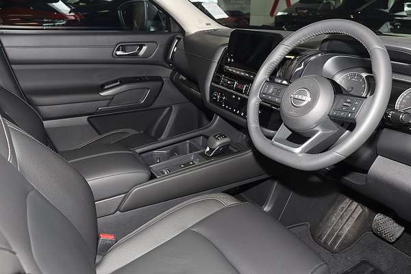 2024 Nissan Pathfinder Ti R53