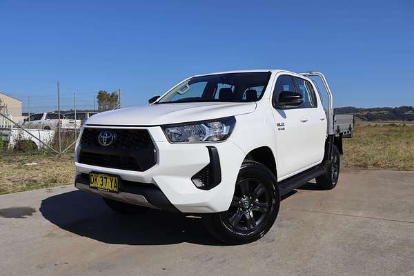 2024 Toyota Hilux SR GUN126R
