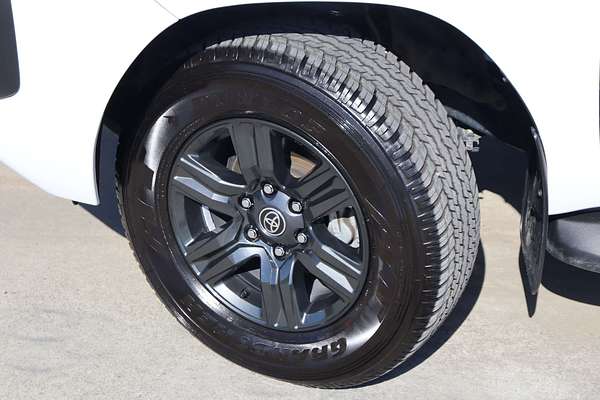 2024 Toyota Hilux SR GUN126R