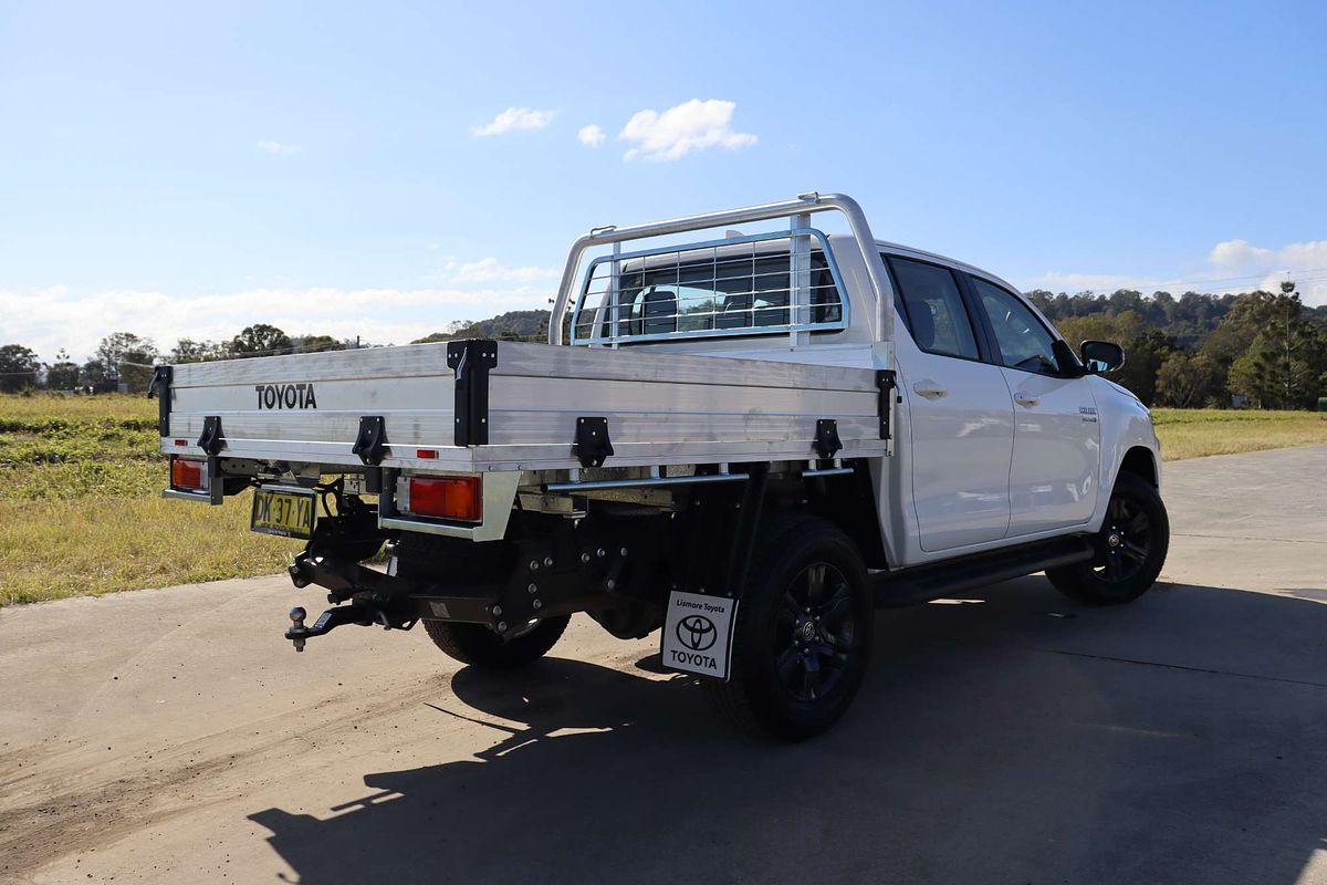 2024 Toyota Hilux SR GUN126R