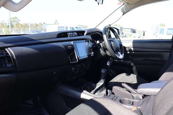 2024 Toyota Hilux SR GUN126R