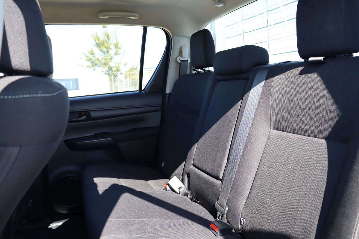 2024 Toyota Hilux SR GUN126R