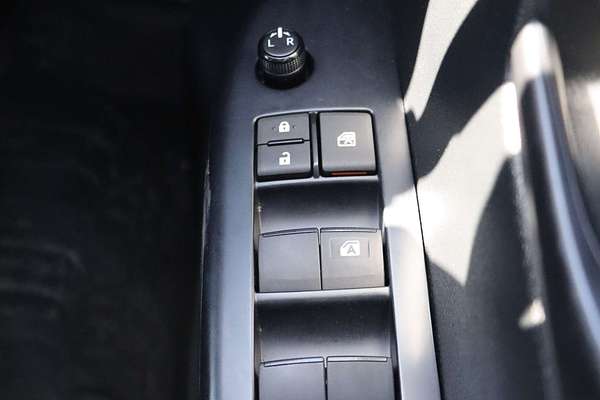 2024 Toyota Hilux SR GUN126R