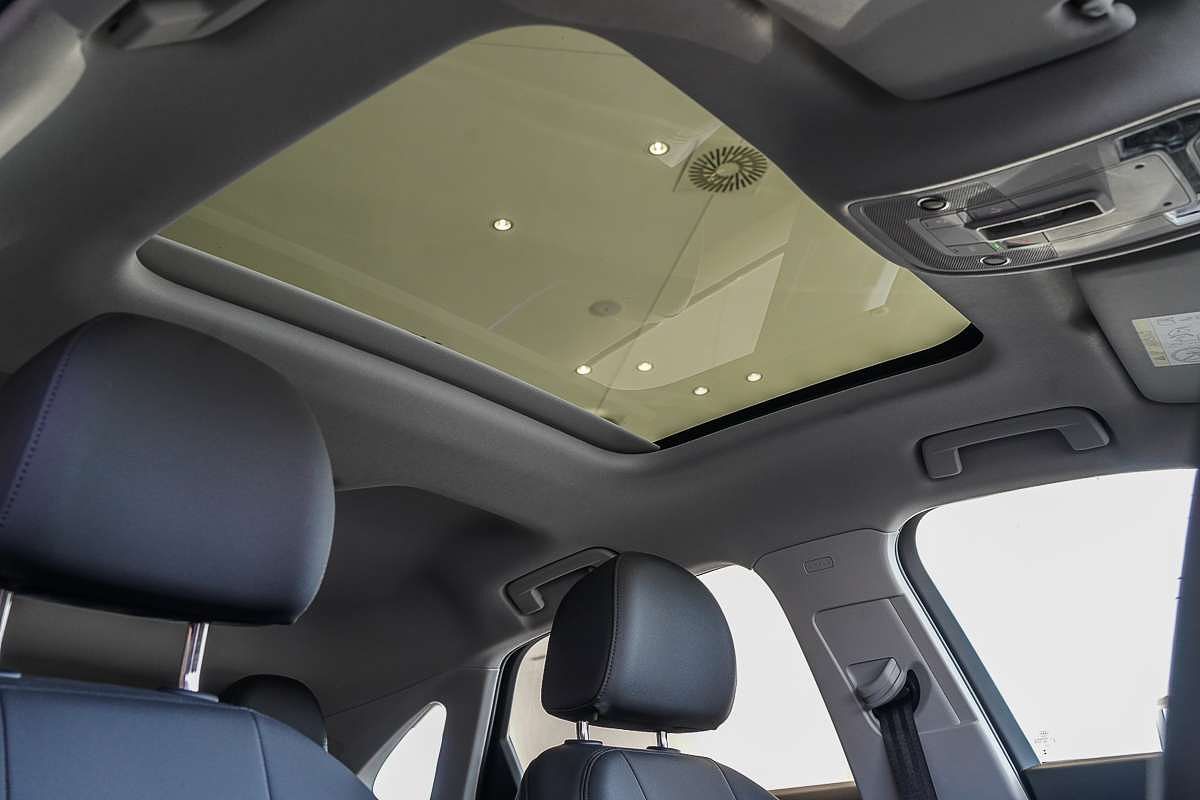 2023 Audi Q3 35 TFSI S line F3
