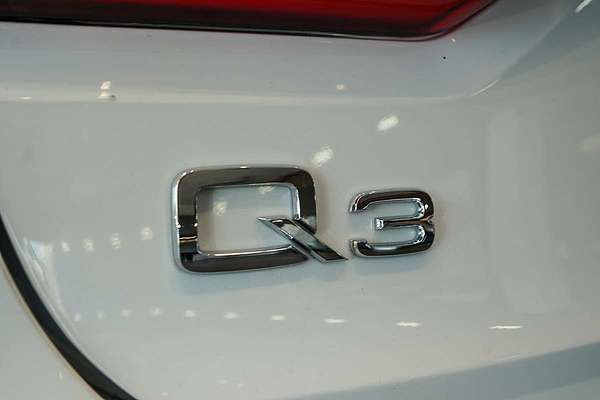 2023 Audi Q3 35 TFSI S line F3