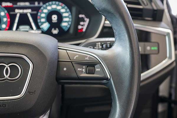 2023 Audi Q3 35 TFSI S line F3
