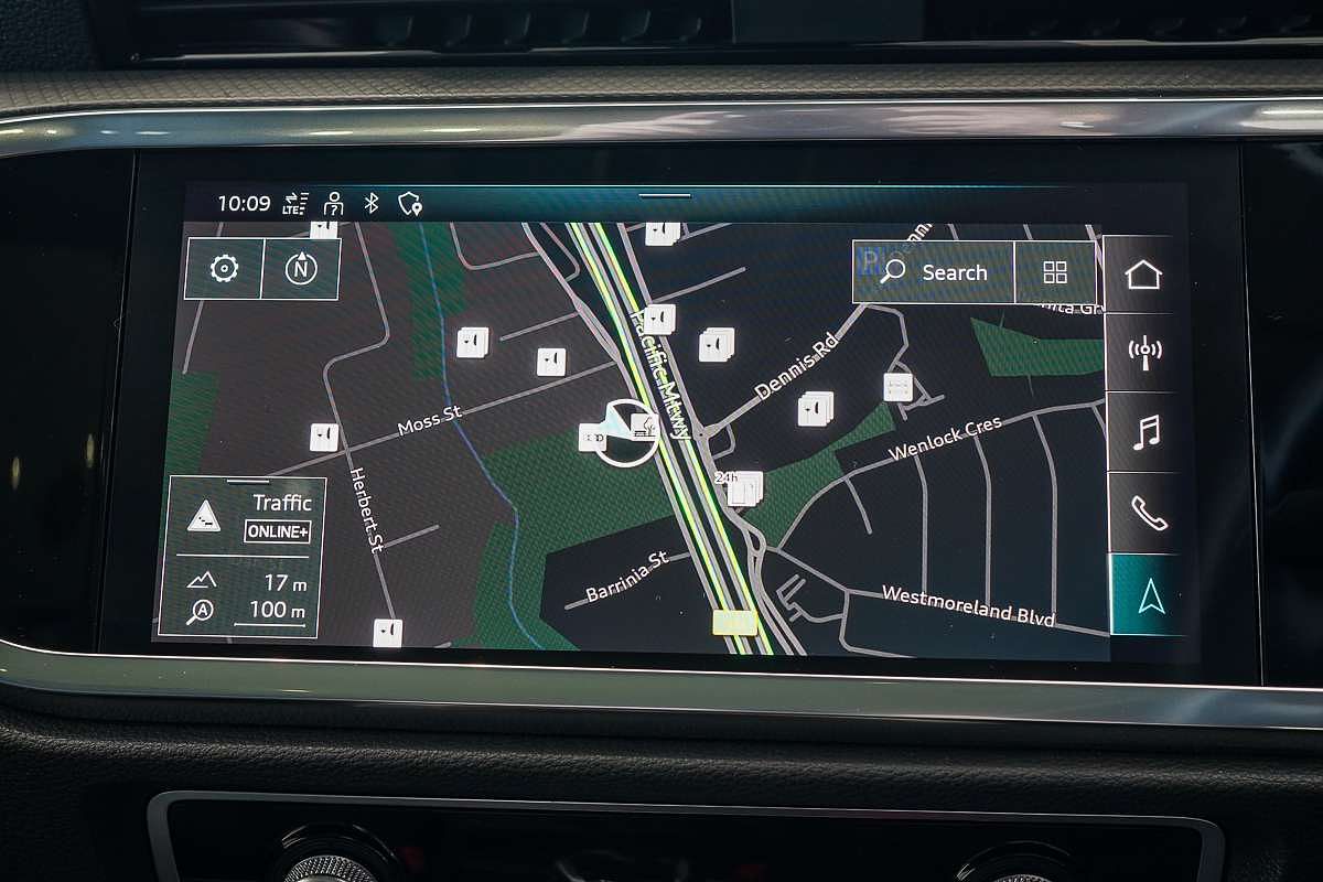 2023 Audi Q3 35 TFSI S line F3