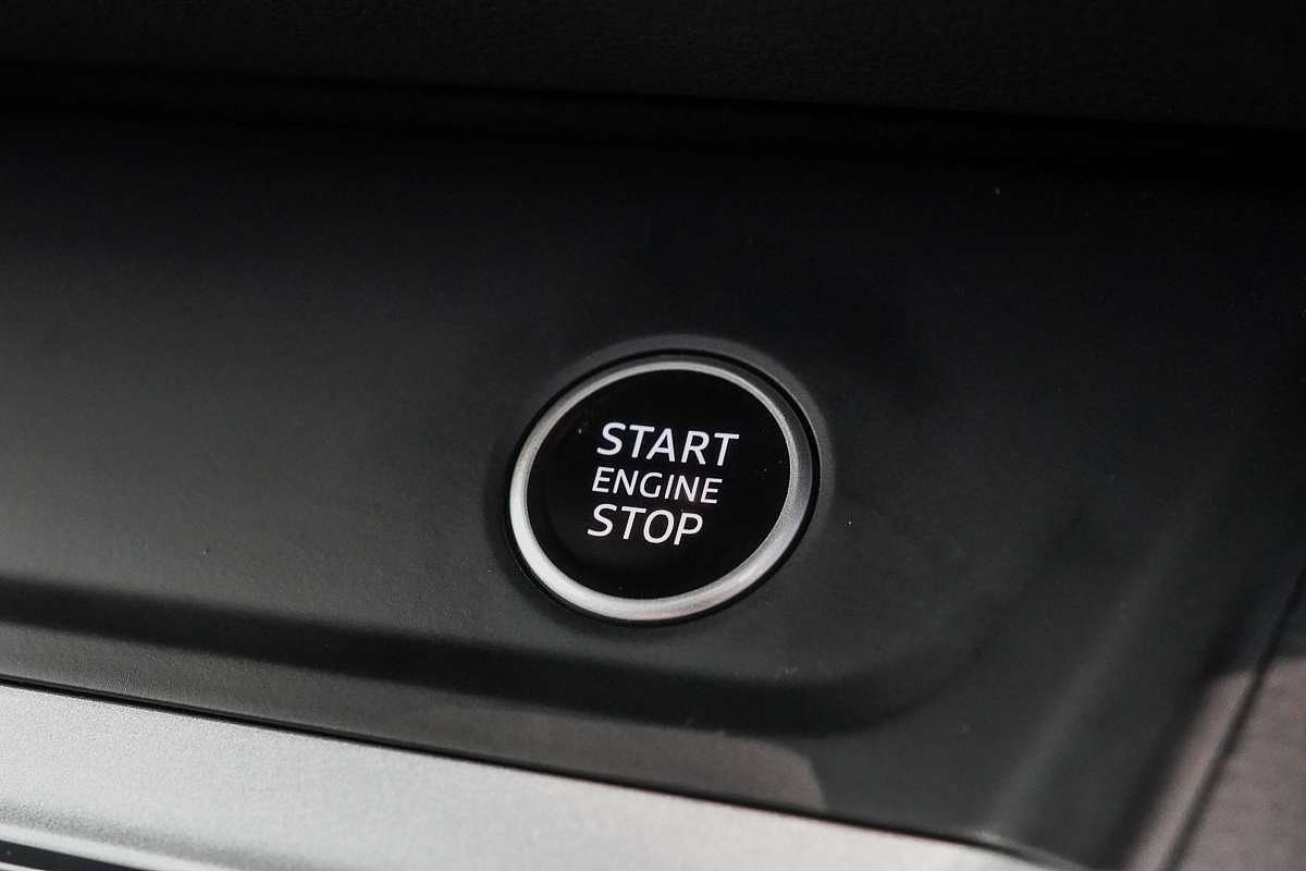 2023 Audi Q3 35 TFSI S line F3
