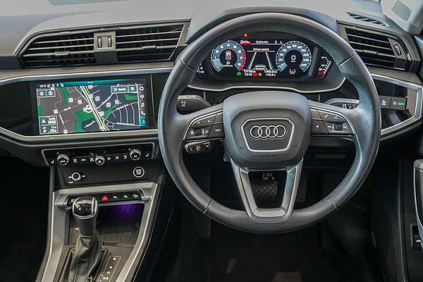 2023 Audi Q3 35 TFSI S line F3