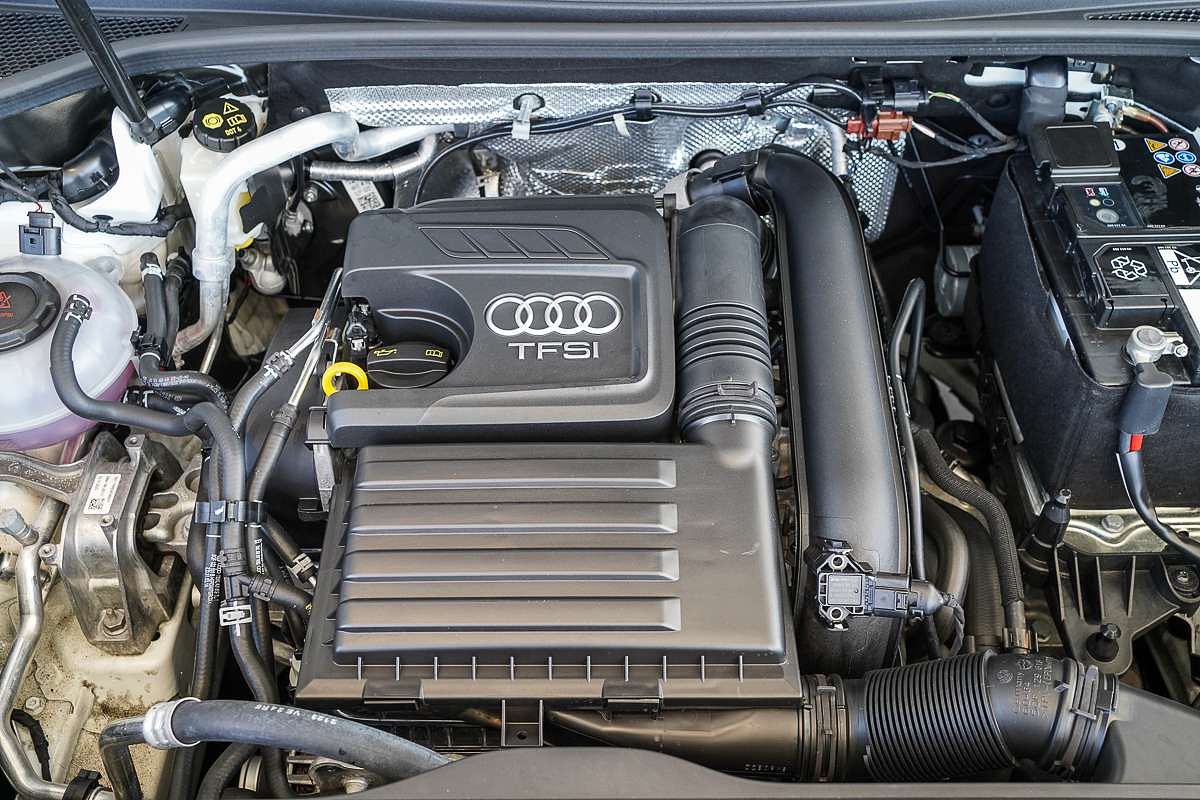 2023 Audi Q3 35 TFSI S line F3