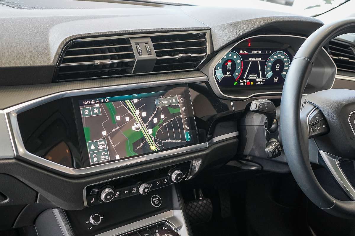 2023 Audi Q3 35 TFSI S line F3