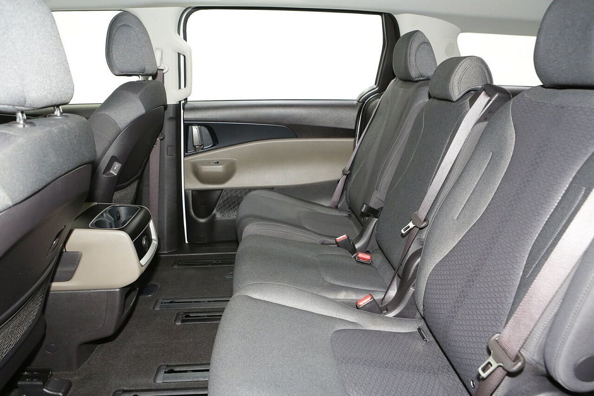 2024 Kia Carnival S KA4