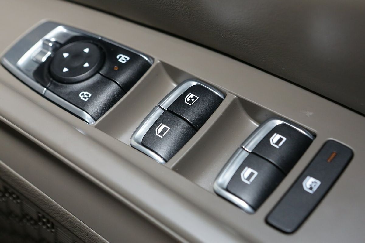 2024 Kia Carnival S KA4