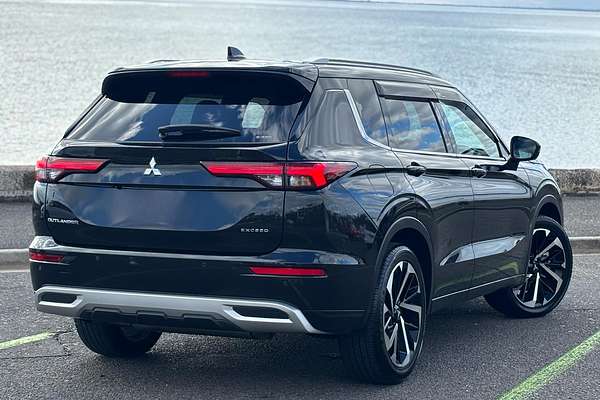 2022 Mitsubishi Outlander Exceed ZM