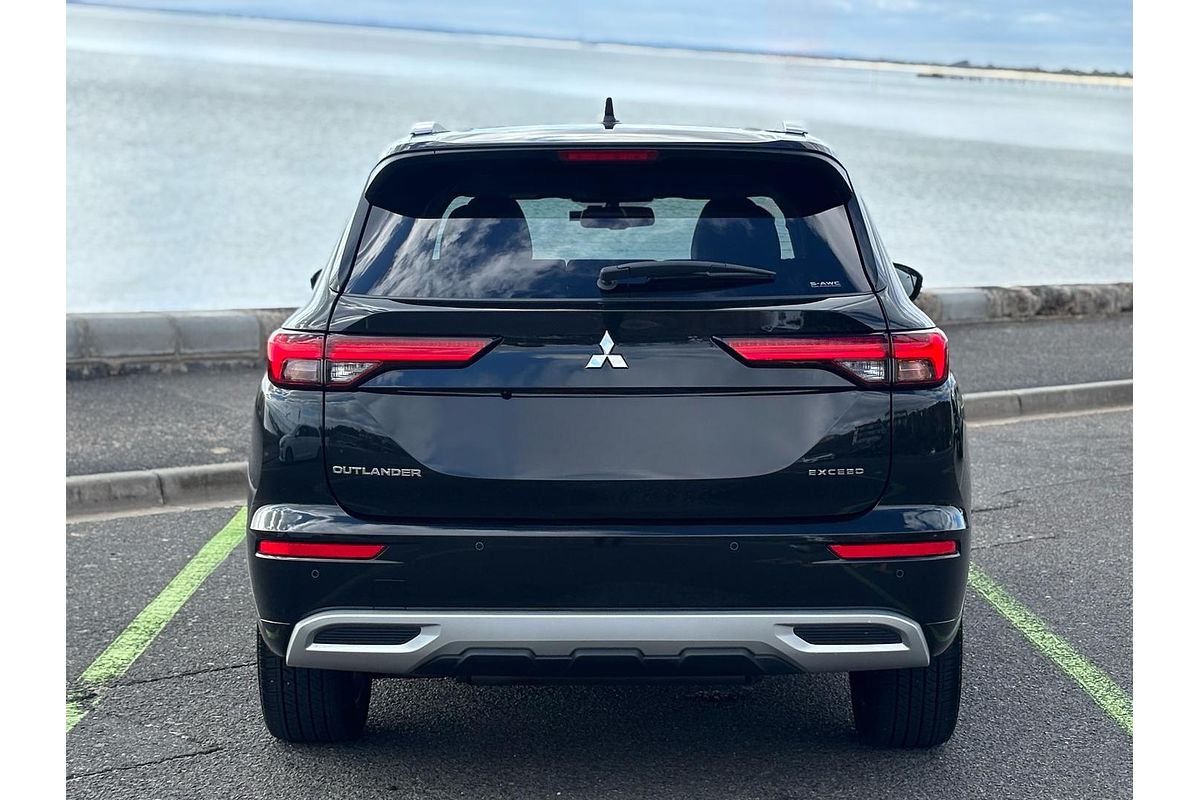 2022 Mitsubishi Outlander Exceed ZM