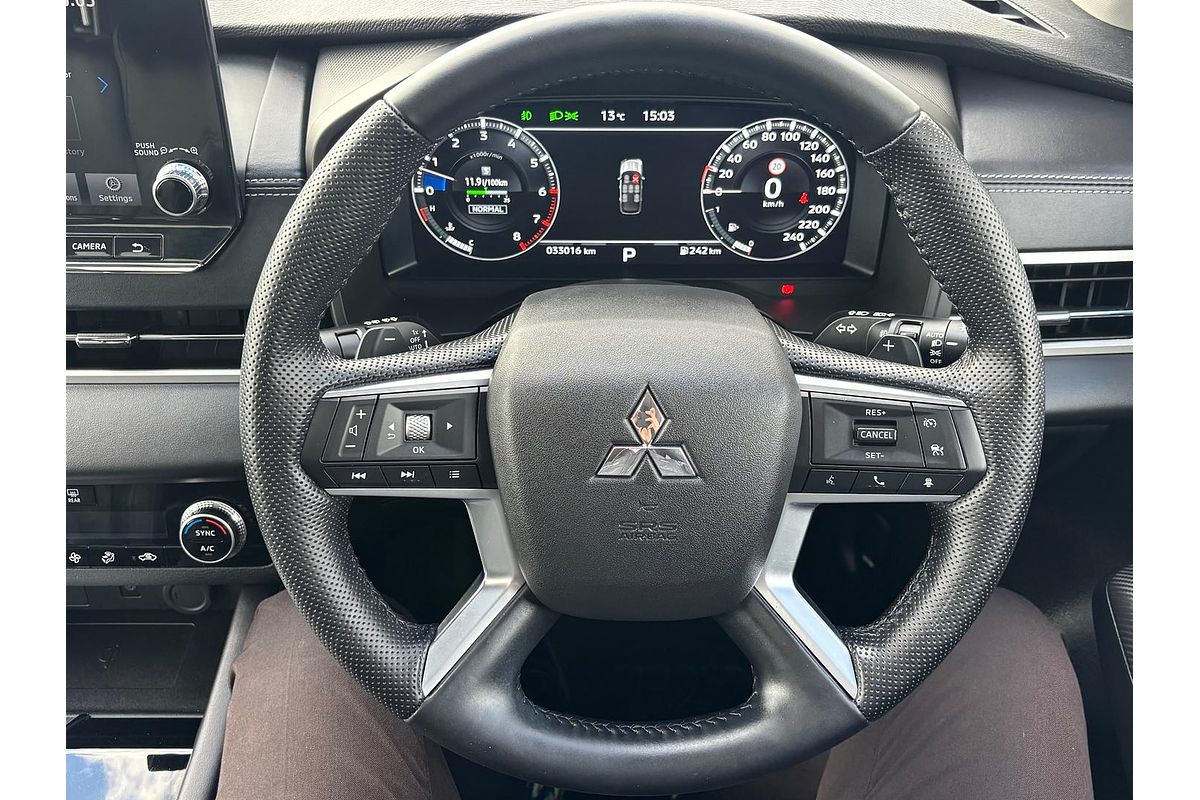 2022 Mitsubishi Outlander Exceed ZM