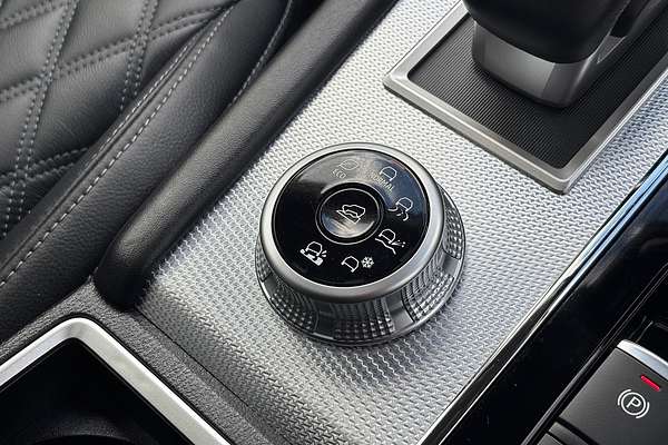 2022 Mitsubishi Outlander Exceed ZM