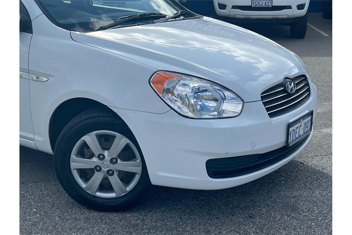 2009 Hyundai Accent S MC