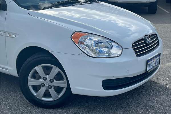 2009 Hyundai Accent S MC