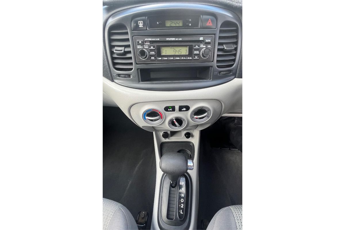 2009 Hyundai Accent S MC