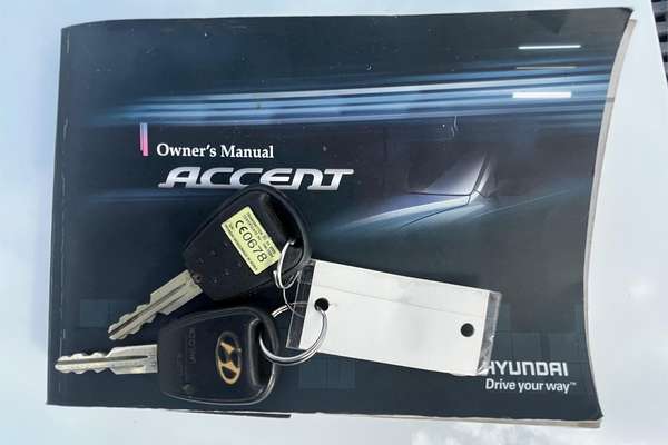 2009 Hyundai Accent S MC