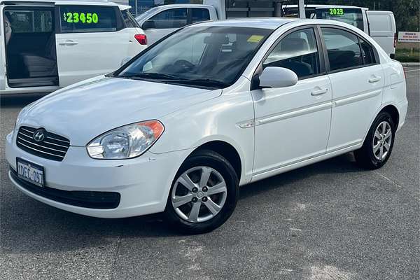 2009 Hyundai Accent S MC