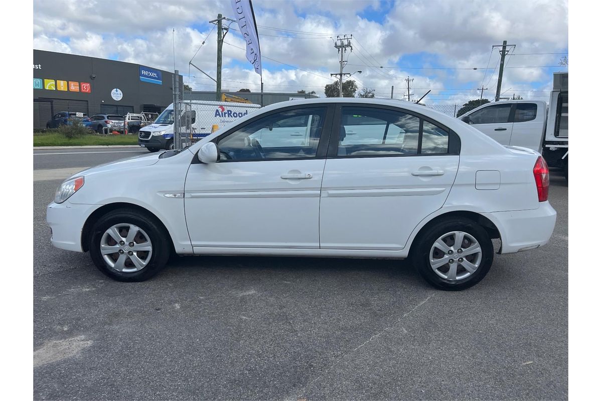 2009 Hyundai Accent S MC