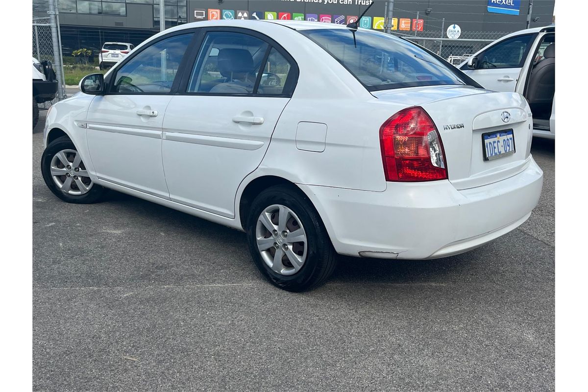 2009 Hyundai Accent S MC
