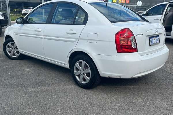 2009 Hyundai Accent S MC