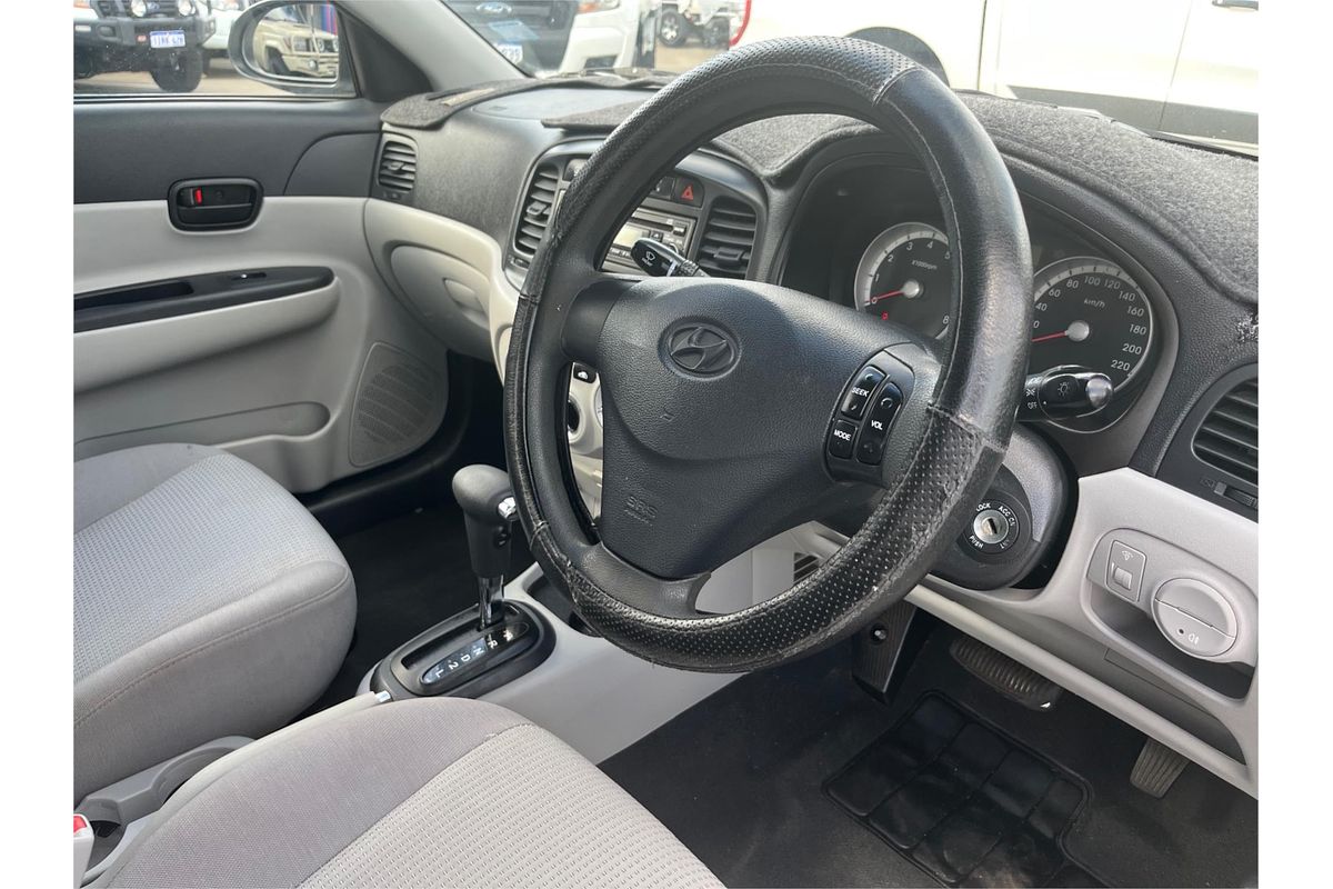 2009 Hyundai Accent S MC