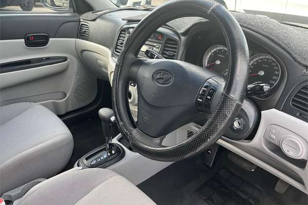 2009 Hyundai Accent S MC