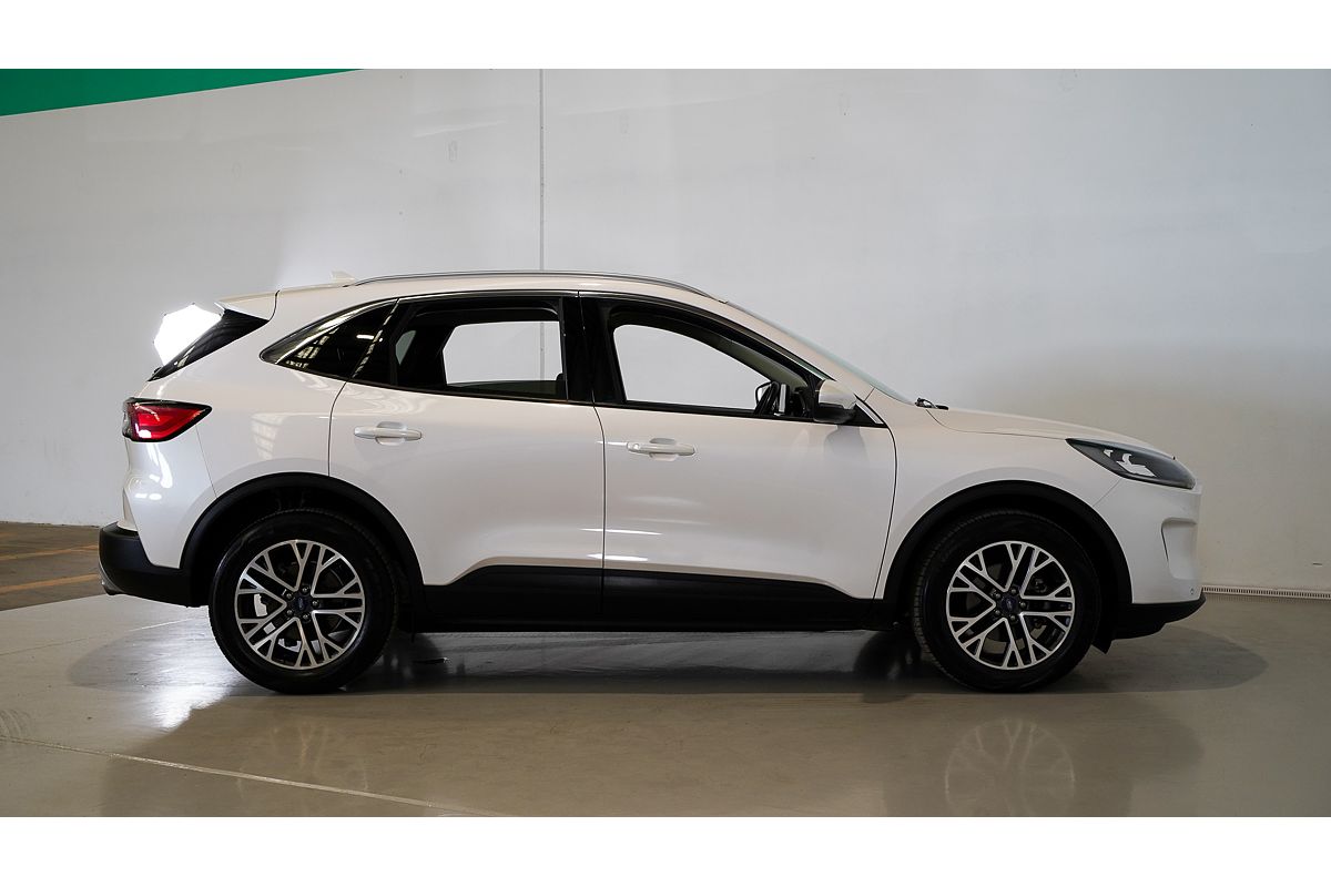 2022 Ford Escape ZH