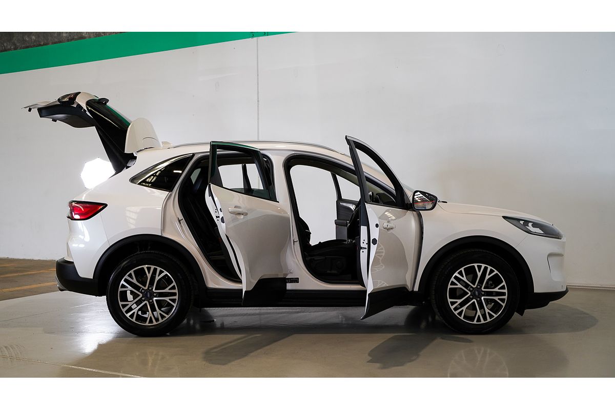 2022 Ford Escape ZH
