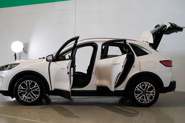 2022 Ford Escape ZH