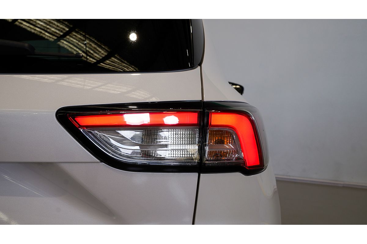 2022 Ford Escape ZH