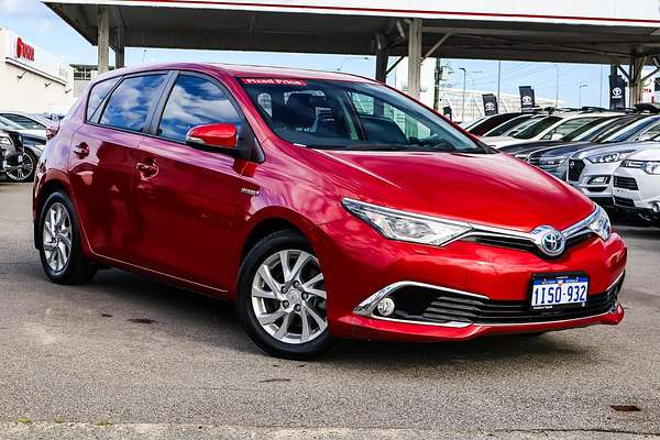 2017 Toyota Corolla Hybrid ZWE186R