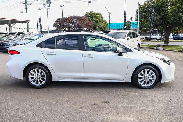 2021 Toyota Corolla SX MZEA12R