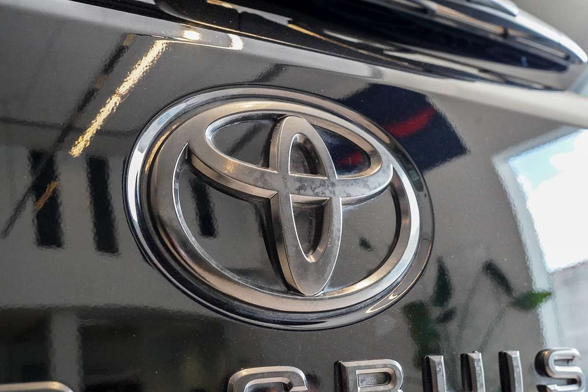 2022 Toyota Landcruiser Sahara FJA300R