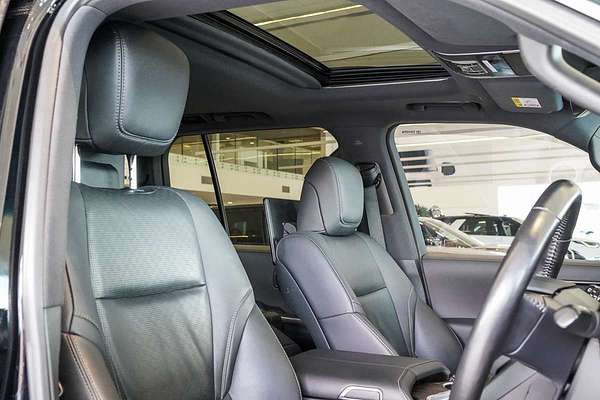 2022 Toyota Landcruiser Sahara FJA300R