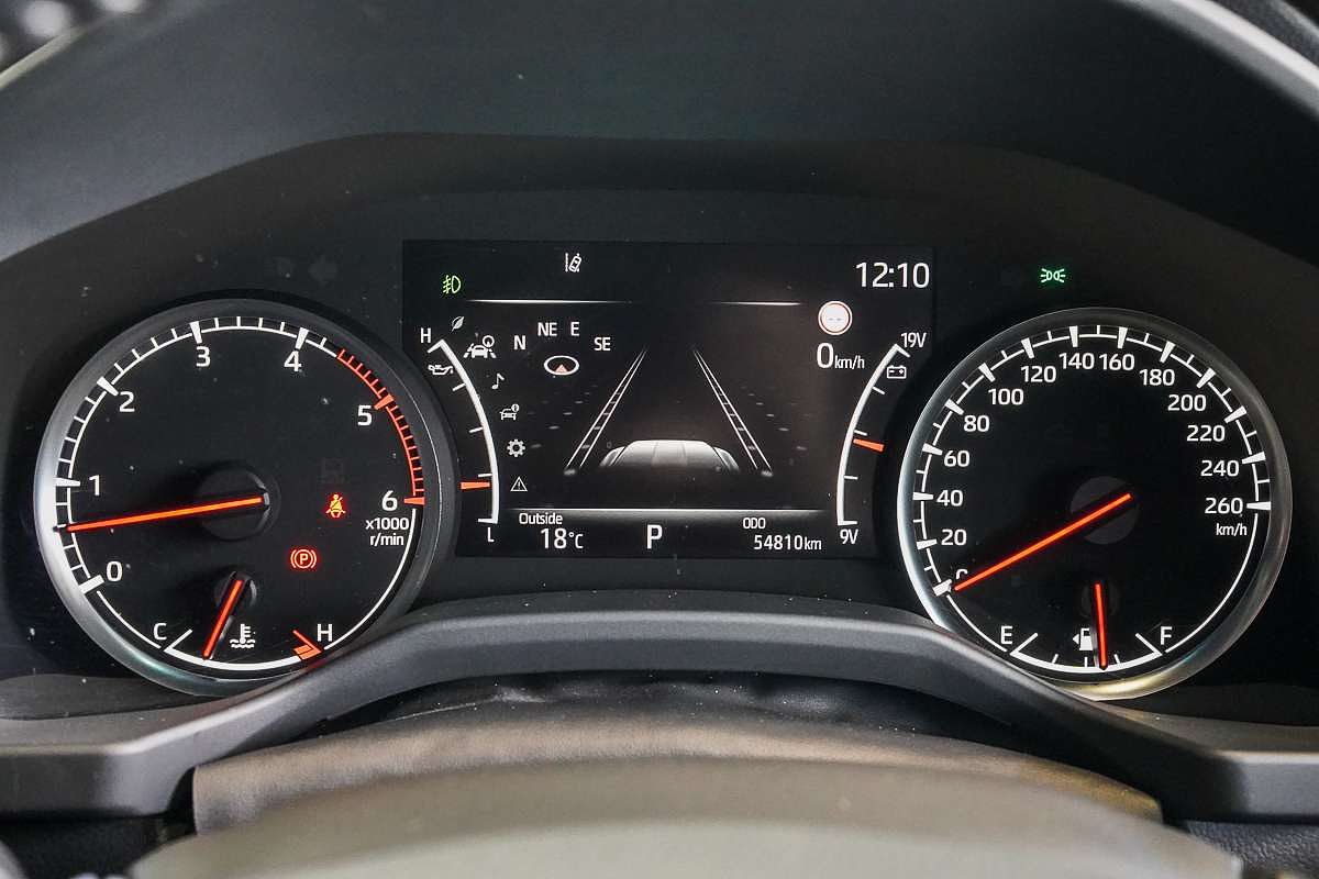 2022 Toyota Landcruiser Sahara FJA300R