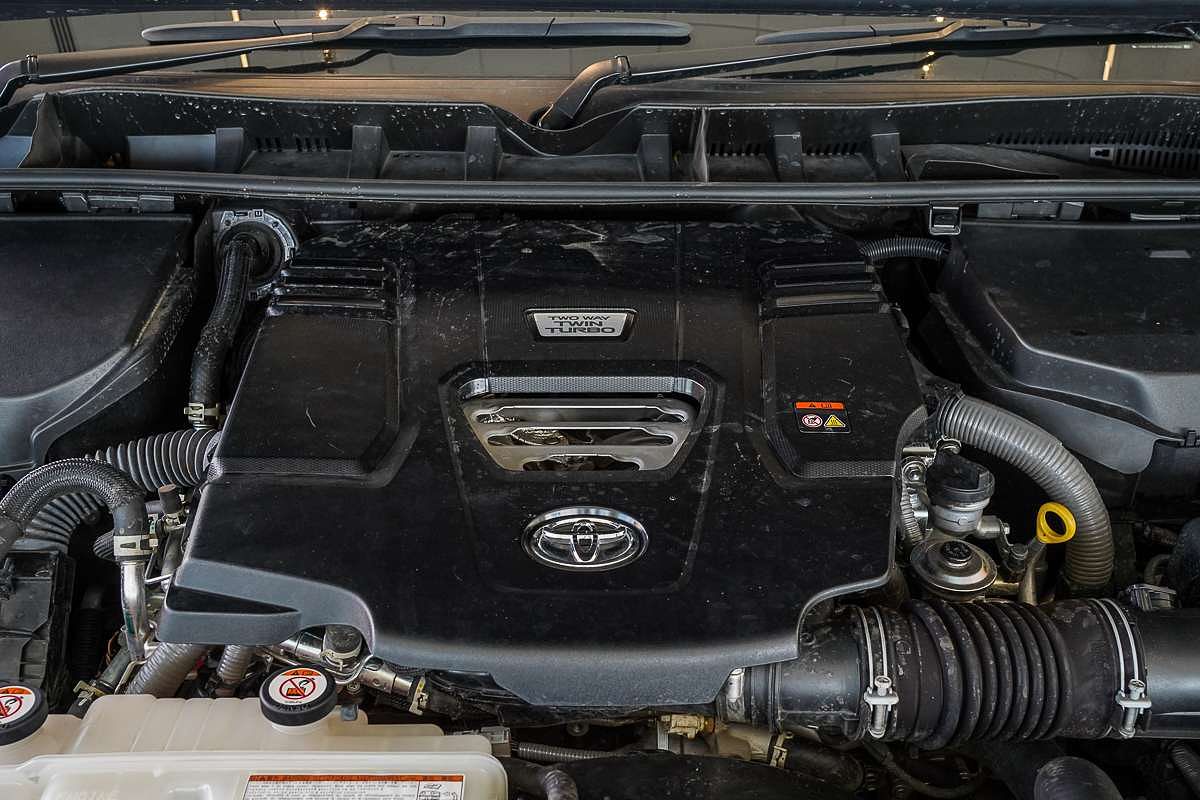 2022 Toyota Landcruiser Sahara FJA300R
