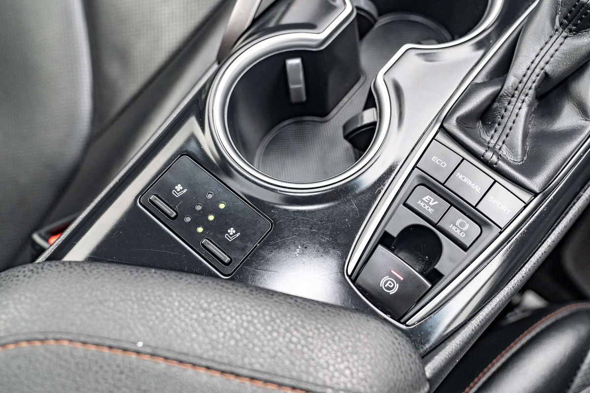 2018 Toyota Camry SL AXVH71R