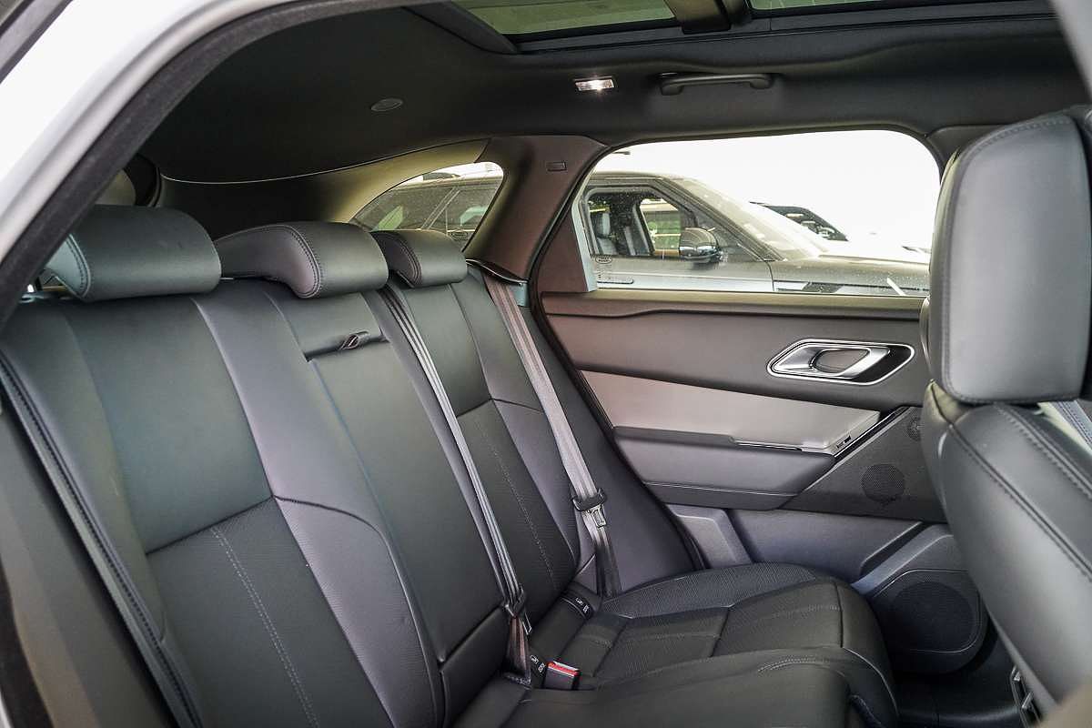 2024 Land Rover Range Rover Velar PHEV P400e Dynamic HSE L560