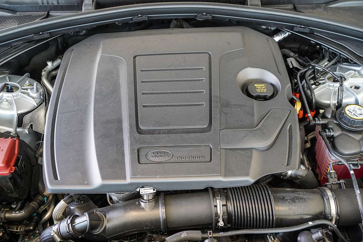 2024 Land Rover Range Rover Velar PHEV P400e Dynamic HSE L560