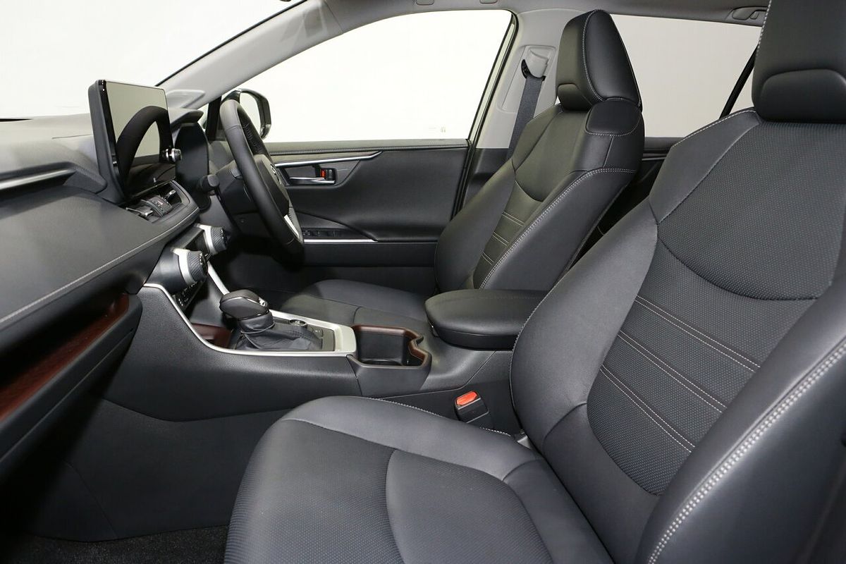 2025 Toyota RAV4 Cruiser AXAH54R